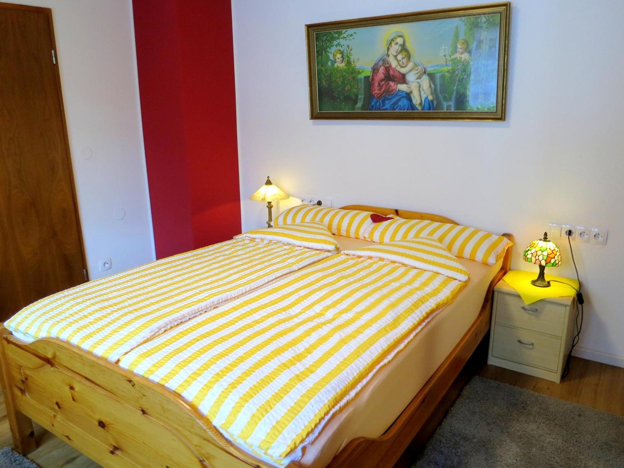 Ferienwohnung/Monteurwohnung Meiser Lambrecht  Kültér fotó